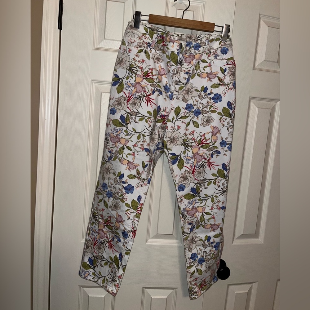 JJill authentic fit slim leg jeans. Floral pattern.